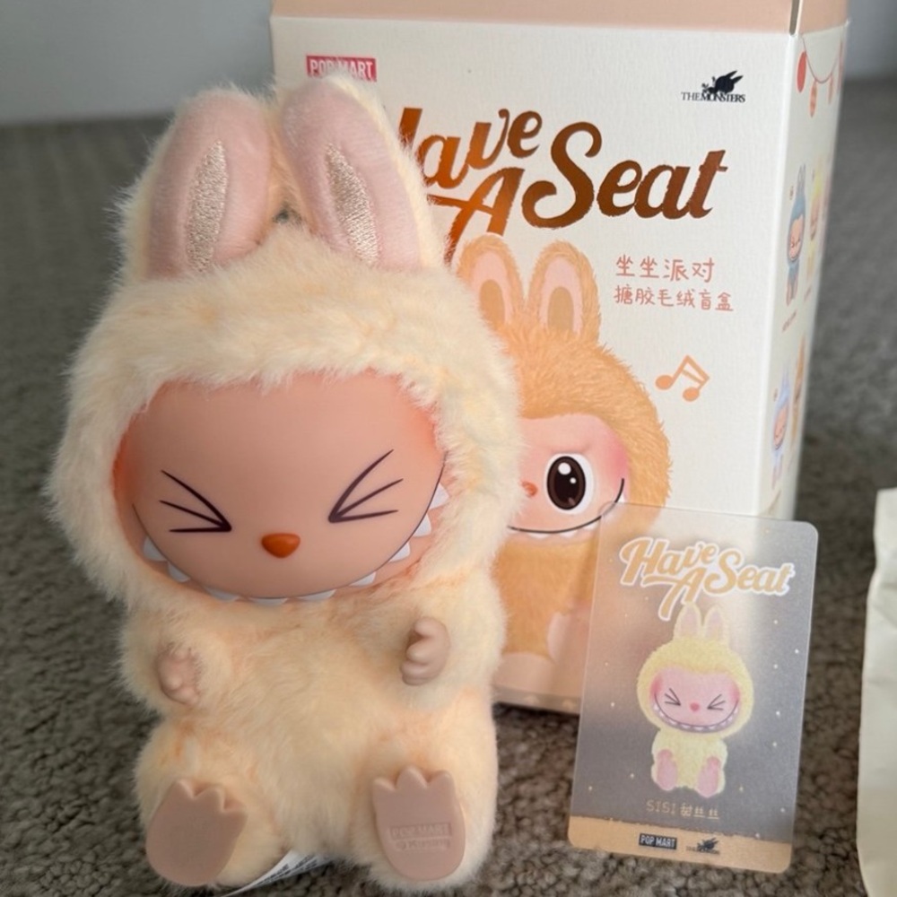 Have a seat labubu sisi